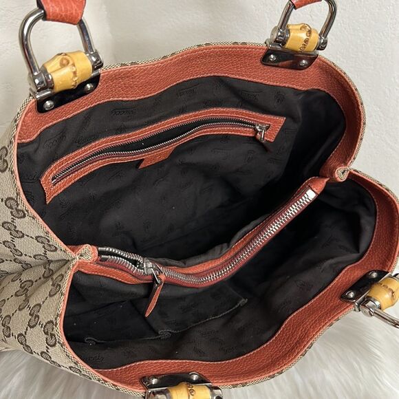 💯Authentic Gucci Tote Handbag with Bamboo 🍀 - Picture 10 of 15